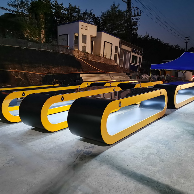 Muliti-functie Draadloos opladen LED-striplicht Goedkope fabrieksprijs Solar Smart Bench